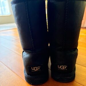 UGG Womens Black Boots